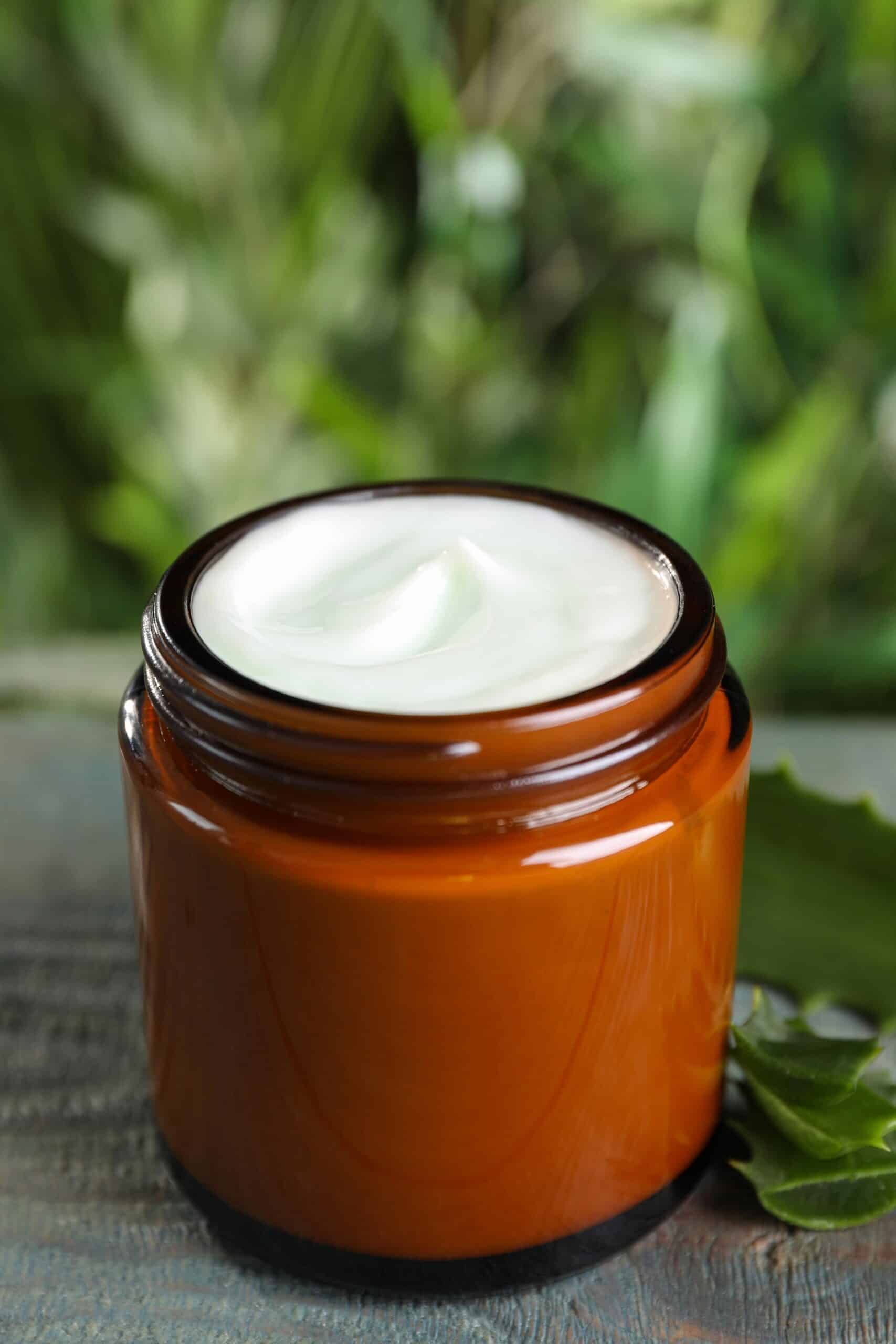 Basisolje i kanne på 25 liter