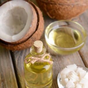Coconut,Oil,On,Table,Close-up